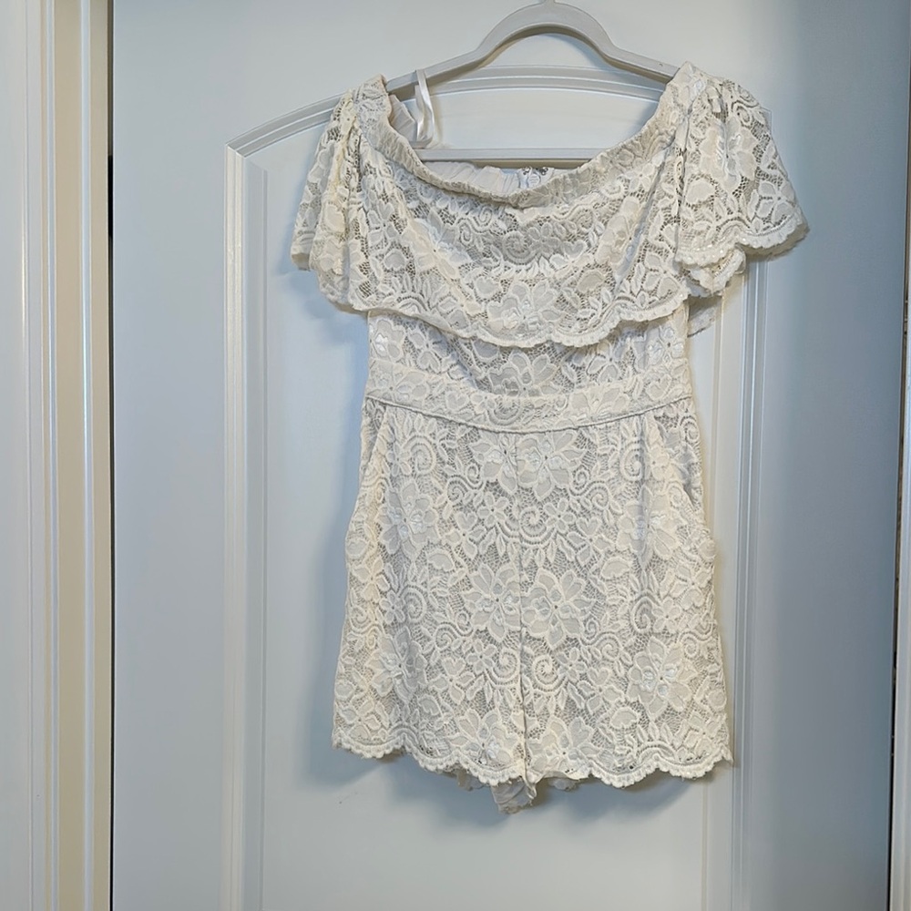 Bebe Cream Lace Off-Shoulder Romper